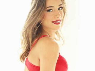 Еротичний відеочат SashaWhite18