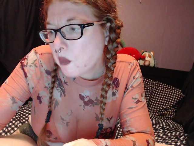 Скріншоти передачі ScarlettJade