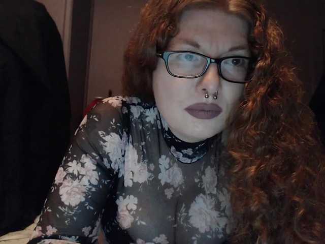 Скріншоти передачі ScarlettJade