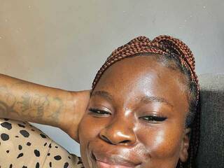 Еротичний відеочат Secymelanin