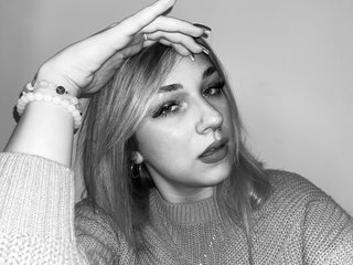 Еротичний відеочат selenaxLOVE