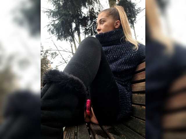 Фотографії Sexxyblonde ❤Public show ❤❤❤love risky ❤❤love to squirt guys ❤❤❤