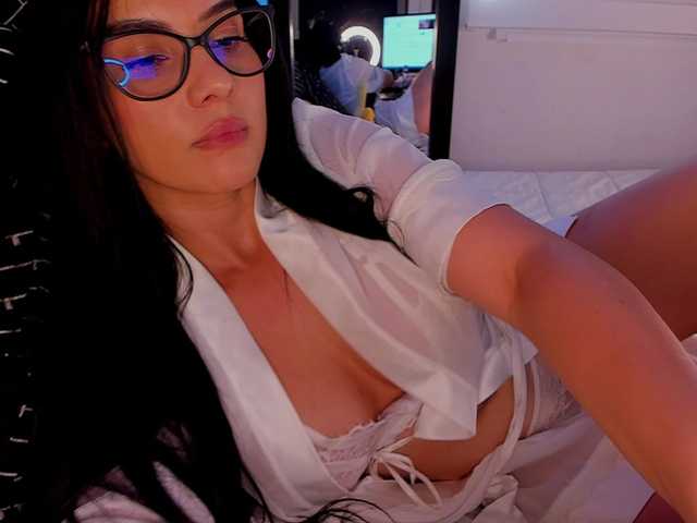 Скріншоти передачі SexyDayanita