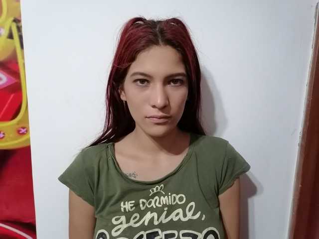 Фото профілю sexyredgirl1