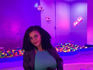 Еротичний відеочат sharomsawyer