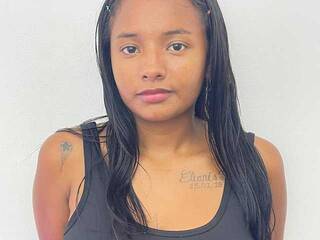 Еротичний відеочат shuri-18