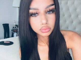 Еротичний відеочат siennayong