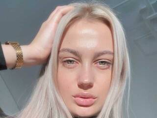 Еротичний відеочат SimaMonti