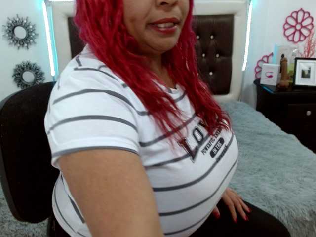 Скріншоти передачі Siren-boobs