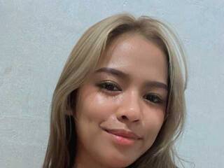 Еротичний відеочат Slimsexy69x