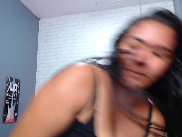 Скріншоти передачі SophieeParker