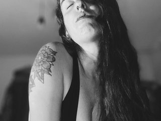 Еротичний відеочат SoTired