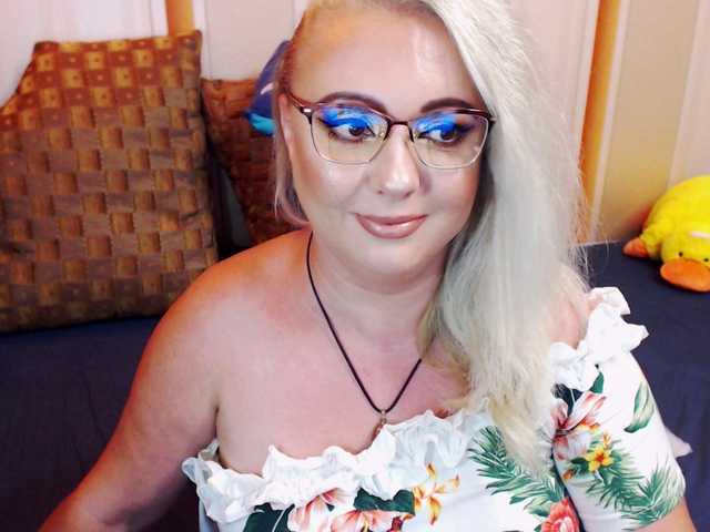 Скріншоти передачі SquirtinLeona