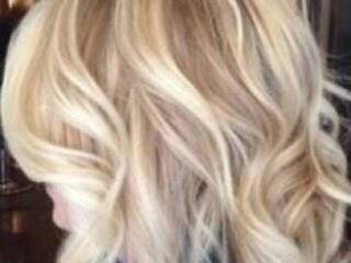 Еротичний відеочат SquirtMoniqa