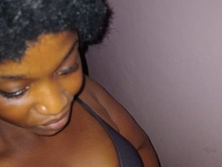 Еротичний відеочат Squirty-Pussy