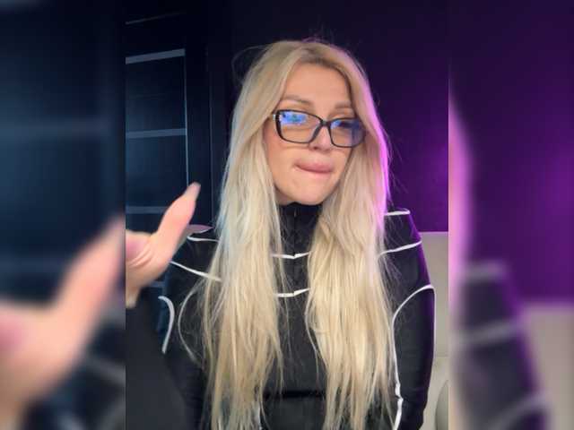 Скріншоти передачі CyberWhore111