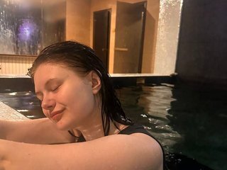 Еротичний відеочат Sunny-Smail