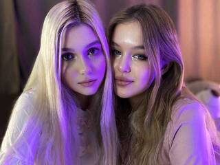 Еротичний відеочат SweetShirt