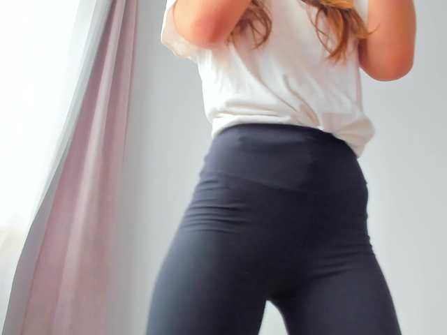 Фотографії sweetyangel I will surprise you today so what are you waiting for? #latina #ass #clit #petite