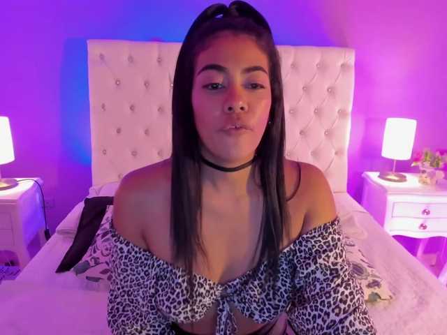 Скріншоти передачі TaniaaCooper