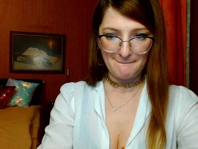 Фотографії tastyAriel Sweet and yet dang naughty ;) #innocentface #sweet #petite #glasses #fetish #natural #domina #teaser #cfmn #joi #cei #cbt #sph