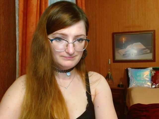 Фотографії tastyAriel Sweet and yet dang naughty ;) #innocentface #sweet #petite #glasses #fetish #natural #domina #teaser #cfmn #joi #cei #cbt #sph