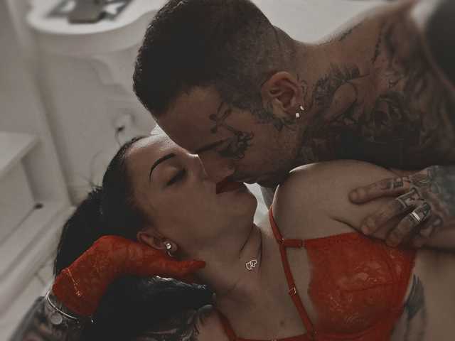 Фото профілю TattooedCouple