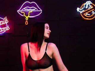 Еротичний відеочат TayaYumm