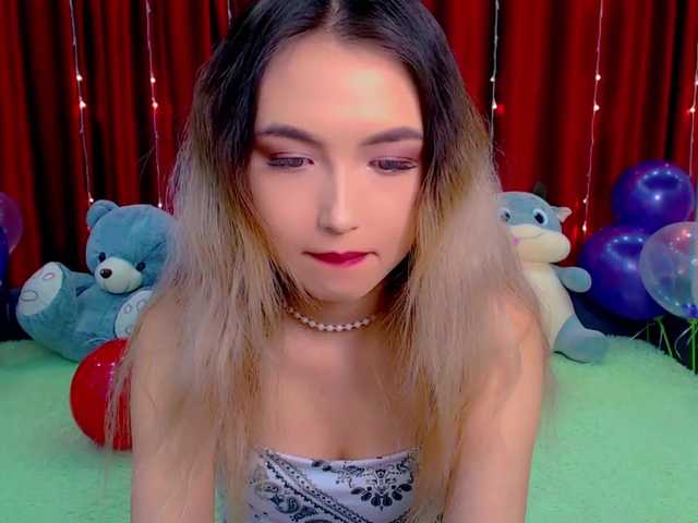 Фотографії TeaRose12 Heyy everyone! I`m inviting you all to my birthday party today٩(◕‿◕｡)۶ it would be fuun! #asian #new #mistress #joi #cei #cute