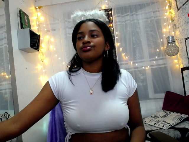 Фотографії TeenEbony Welcome to my room, let's have fun together! #ebony #teen #new #bigass