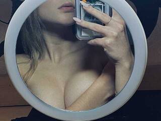 Еротичний відеочат ThanderKiti