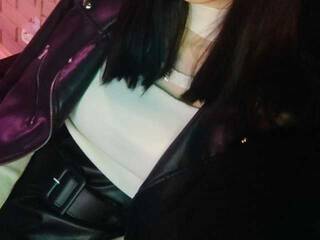 Еротичний відеочат ThelmaHettie