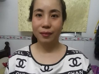 Еротичний відеочат Thithi90