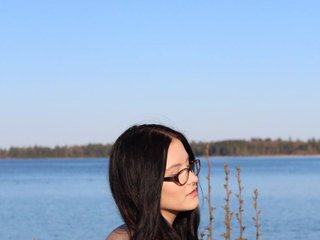 Еротичний відеочат ThuyHornick