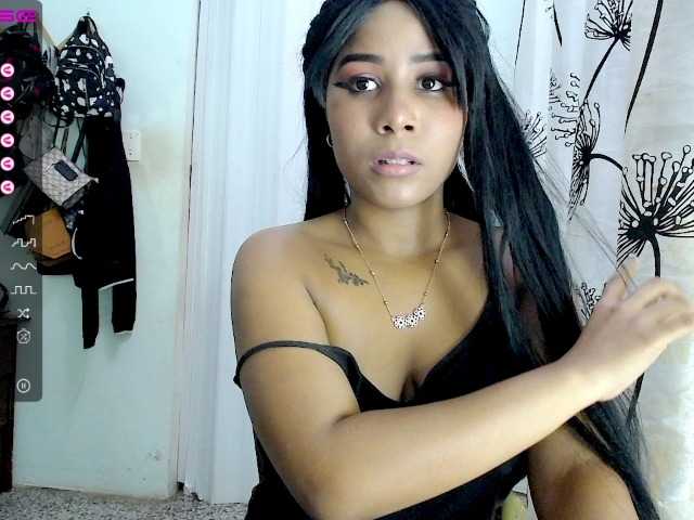 Фотографії Tianasex Your pretty girl wants to have fun today #ebony #young #latina #18 :)