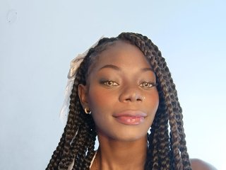 Еротичний відеочат tiny-sexy-ebony