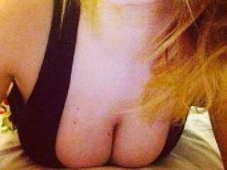 Еротичний відеочат titsbaaby