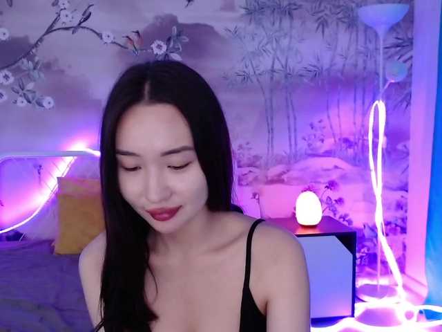 Фотографії TomikoMilo Have you ever tried royal blowjob or ever hear about this ? Ask me ! My fav vibe level 5,10,20,30,40,50, 66 it goes me crazy #asian #mistress #skinny #squirt #stockings
