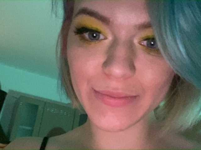 Скріншоти передачі TreshGirls