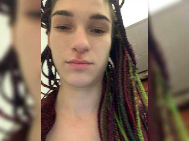 Скріншоти передачі TreshGirls