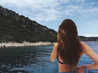 Еротичний відеочат Unearthly-Julia