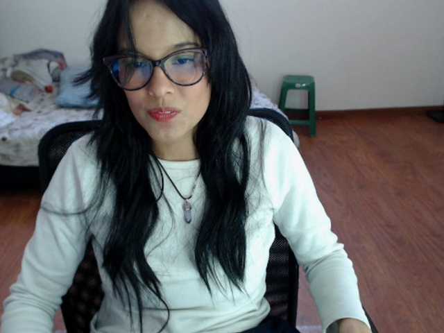 Фотографії valak133 ❤️25 nakedtokenspls play with me pls Help me to have a big orgasm.❤️ #squirt #colombia #latina #glasses#c2c
