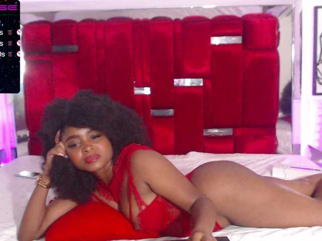 Фотографії valerysexy4 Hey guys, hot day I want you to make me wet for you !! ♥♥ PVT // ON @goal full squirt #ebony #latina # 18 #slim #bigboob #lovens