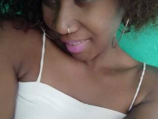 Еротичний відеочат Chachachocolate