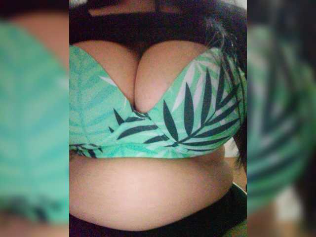 Скріншоти передачі vicky-hot