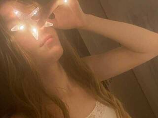 Еротичний відеочат VictoriaCollins