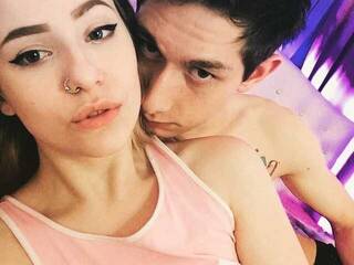 Еротичний відеочат VikiMax69