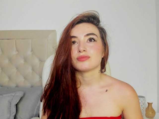 Фотографії violetwatson- Today I am very playful, do you want to come and try me! Goal: 1500 tokens