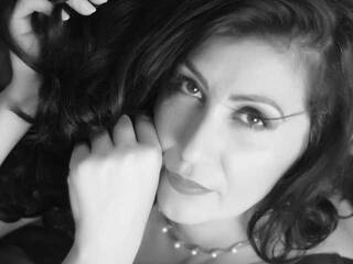 Еротичний відеочат VogueNoir