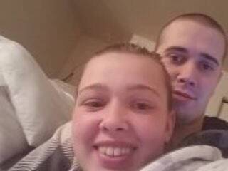 Еротичний відеочат CouchCouple7